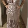 vestido rose bordado