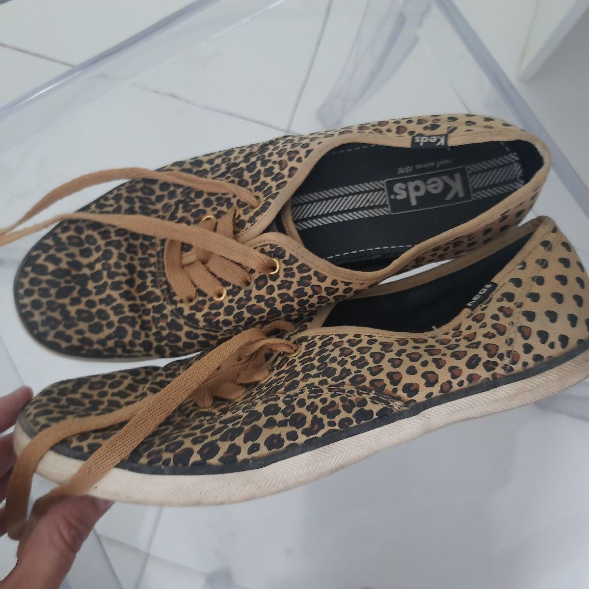 Tenis store keds oncinha