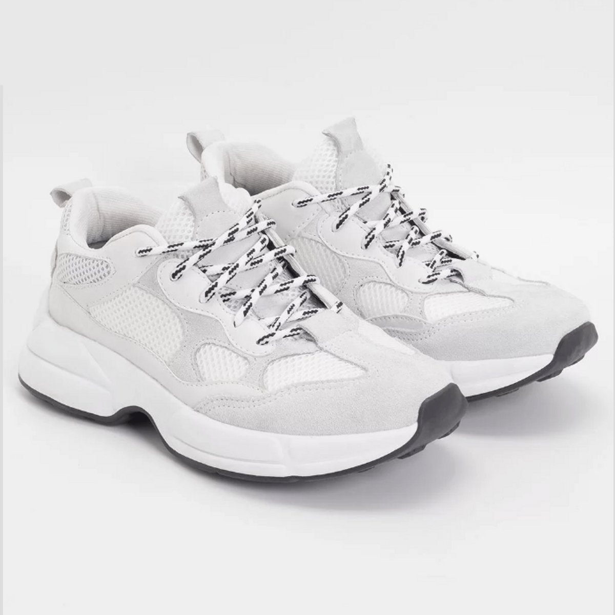 sneaker branco