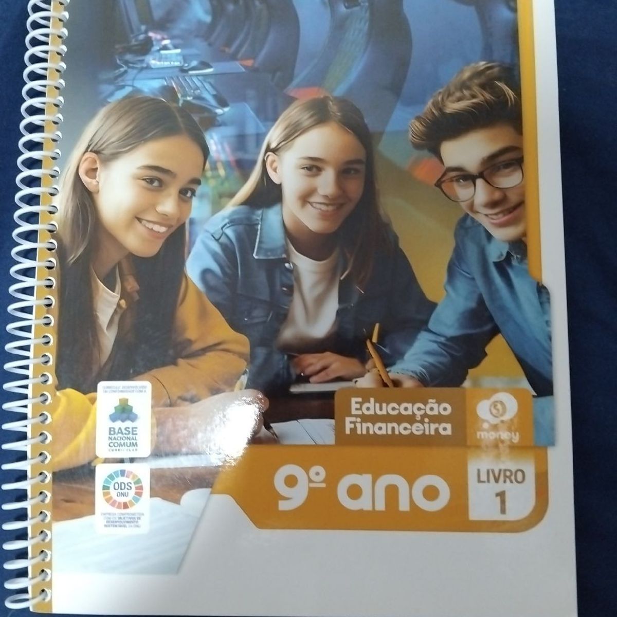 AVON航空学校テキスト９冊セット Livro 1 de Educação Financeira 9 Ano - Educação Adventista (Happy