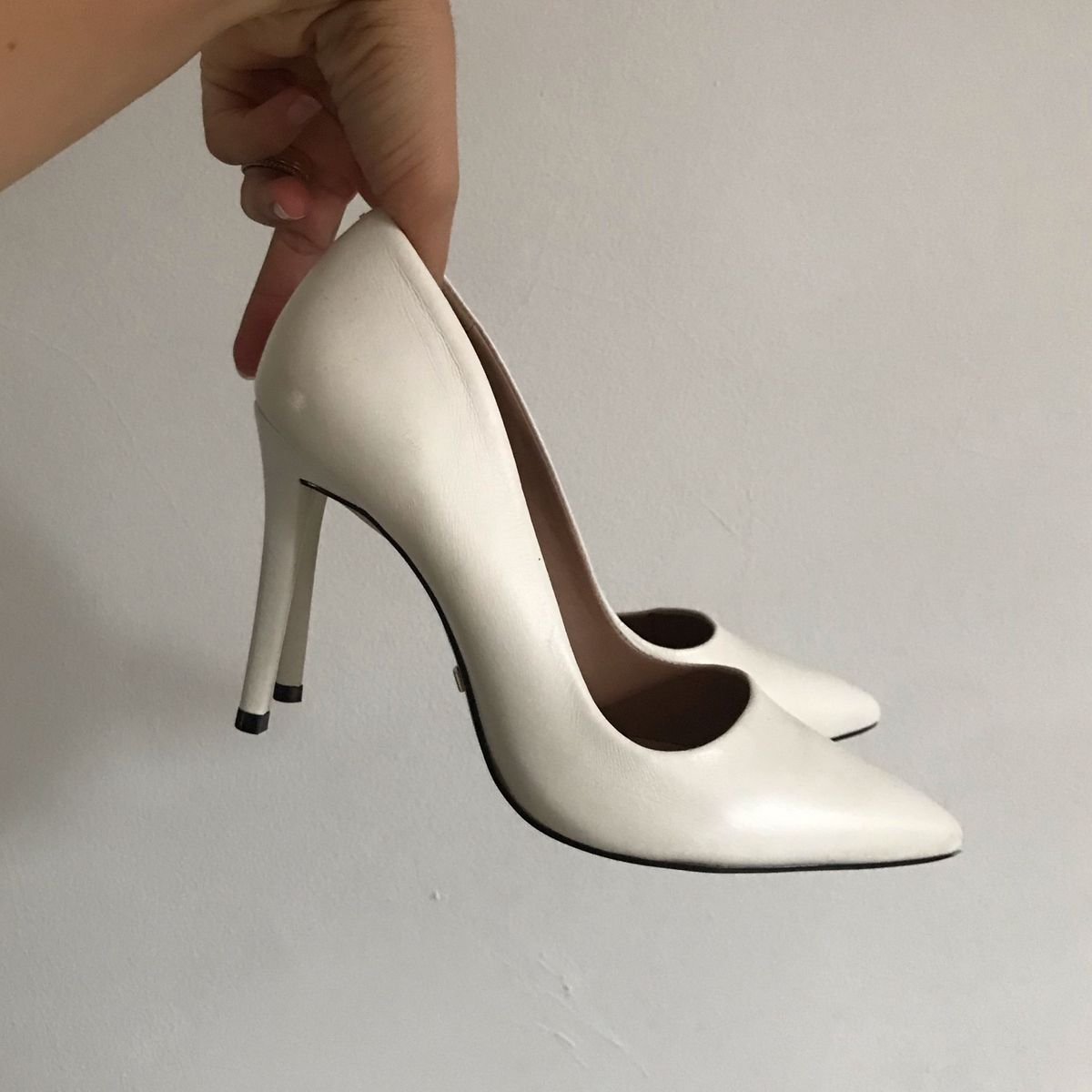 scarpin branco arezzo