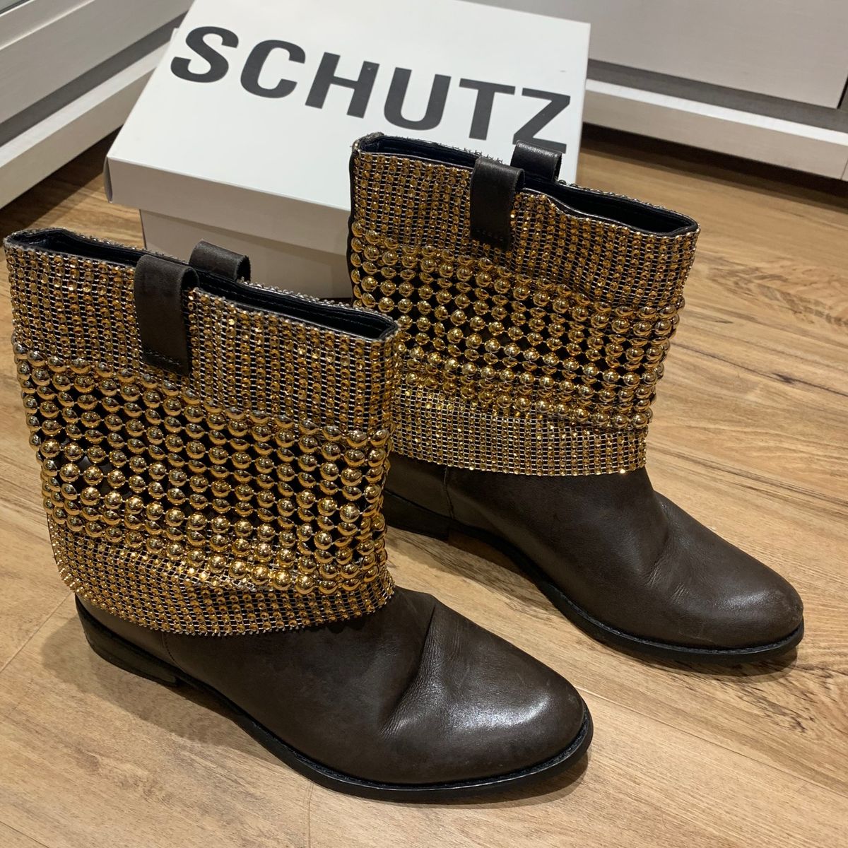 Bota malha metal black 2024 schutz