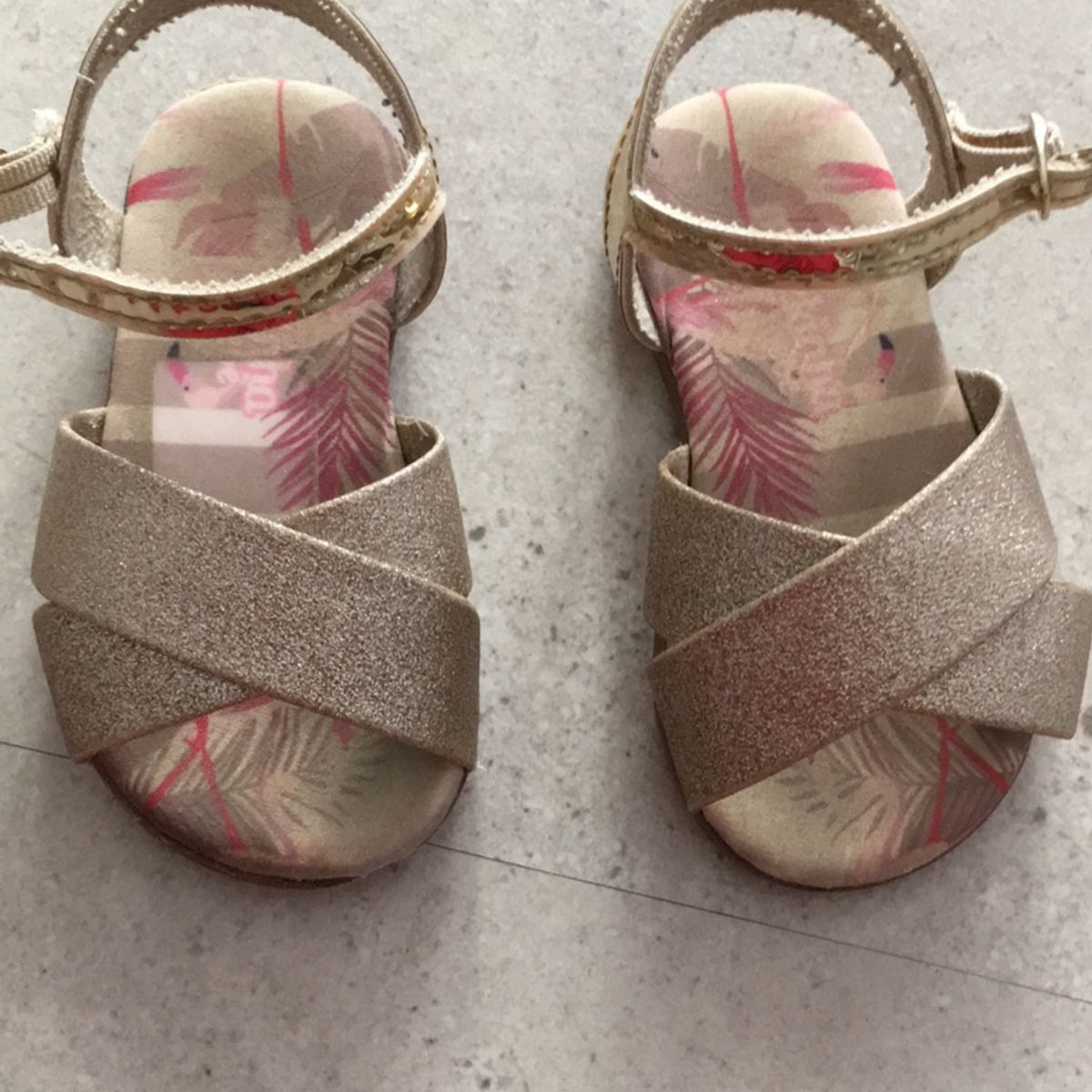 sandálias molequinhas