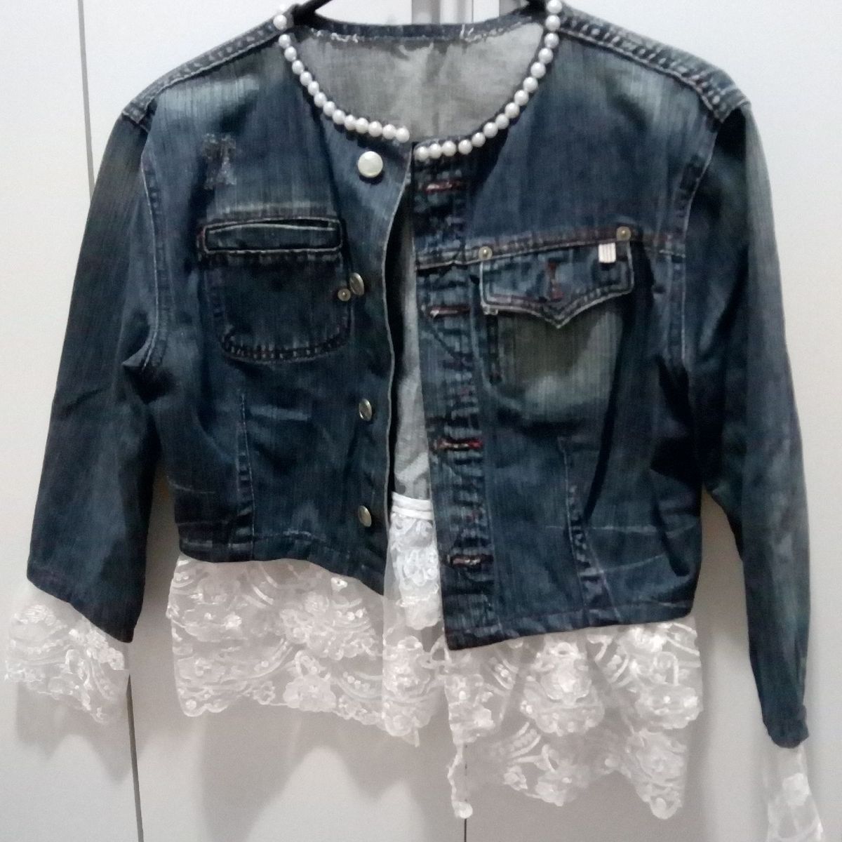 jaqueta jeans customizada com perola