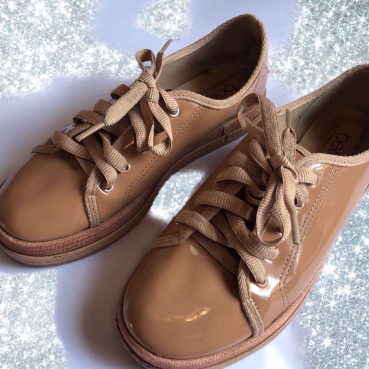 tenis beira rio envernizado