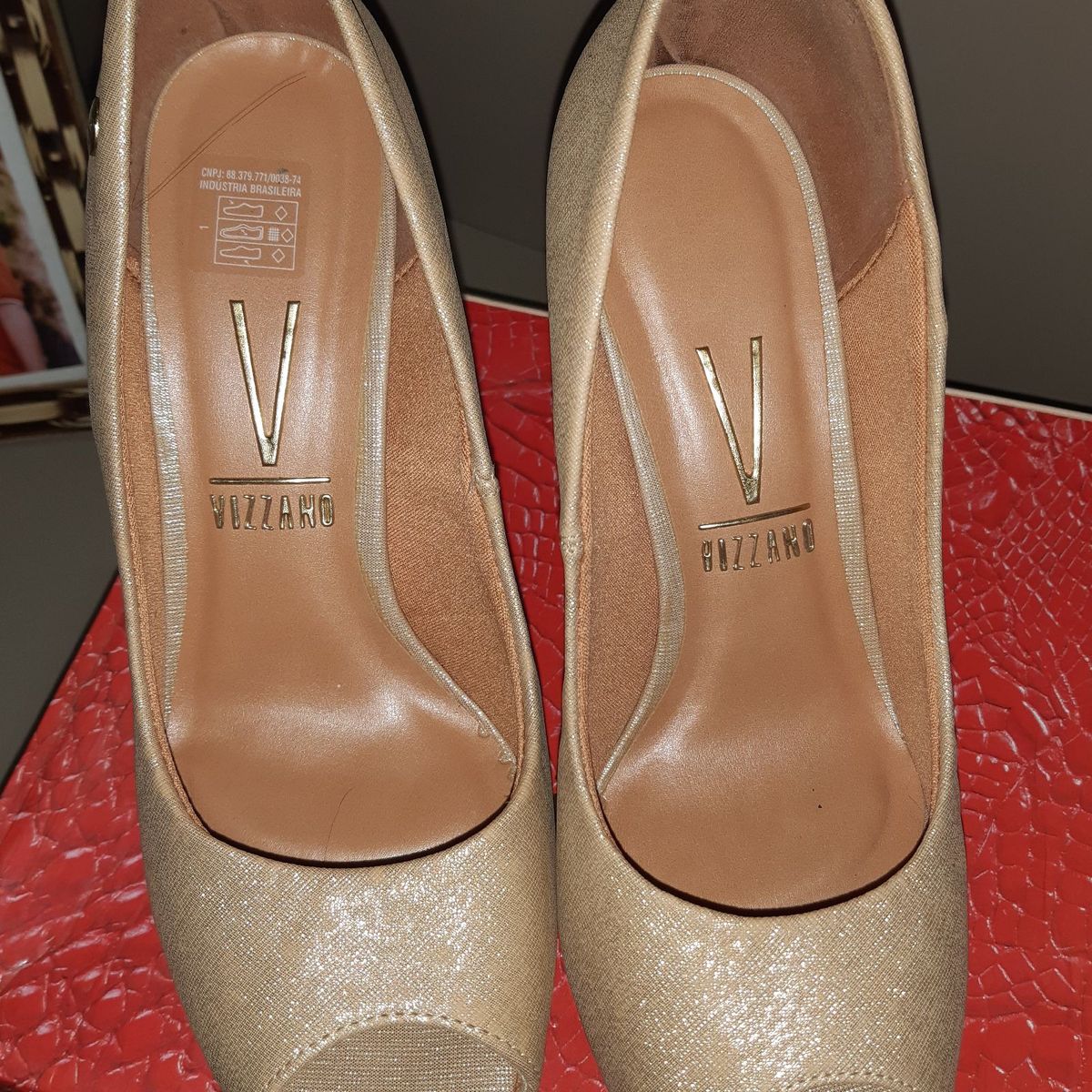peep toe dourado vizzano