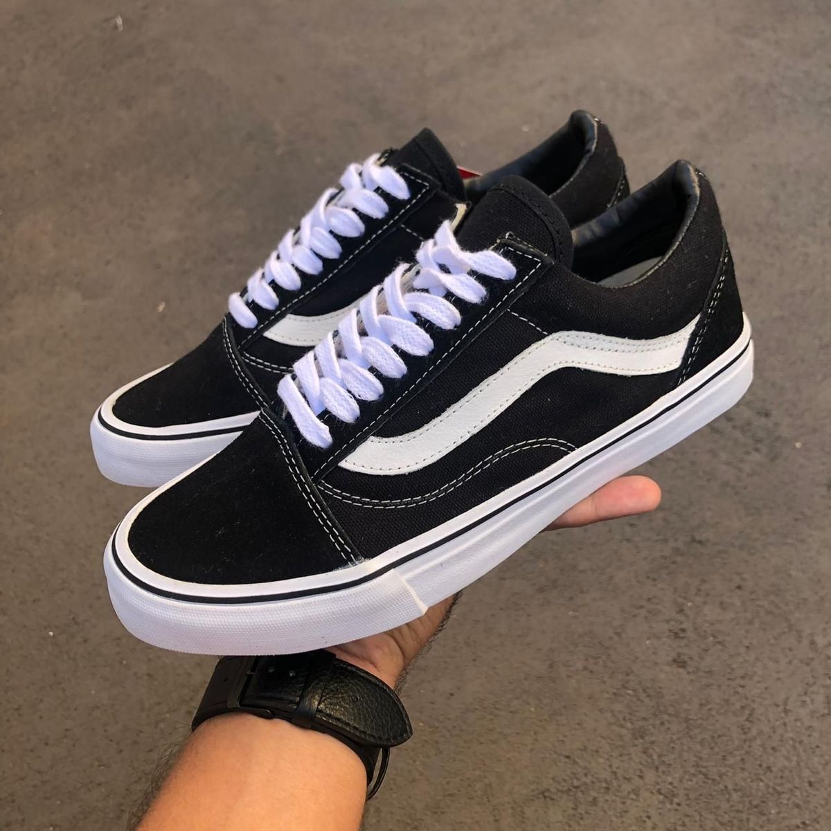vans branco e preto