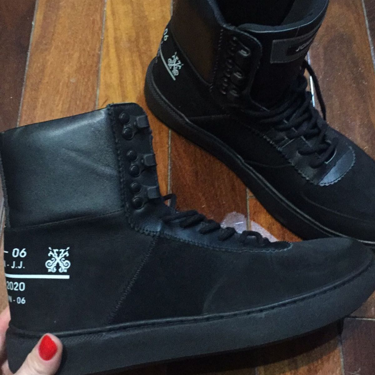 bota coturno john john