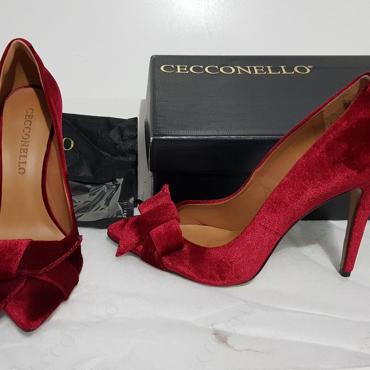 scarpin vermelho cecconello