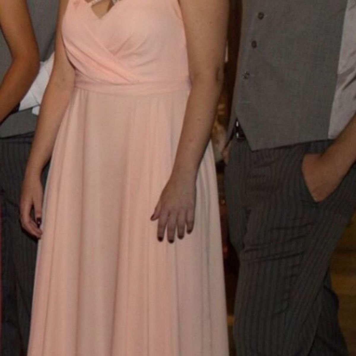 vestido salmão claro