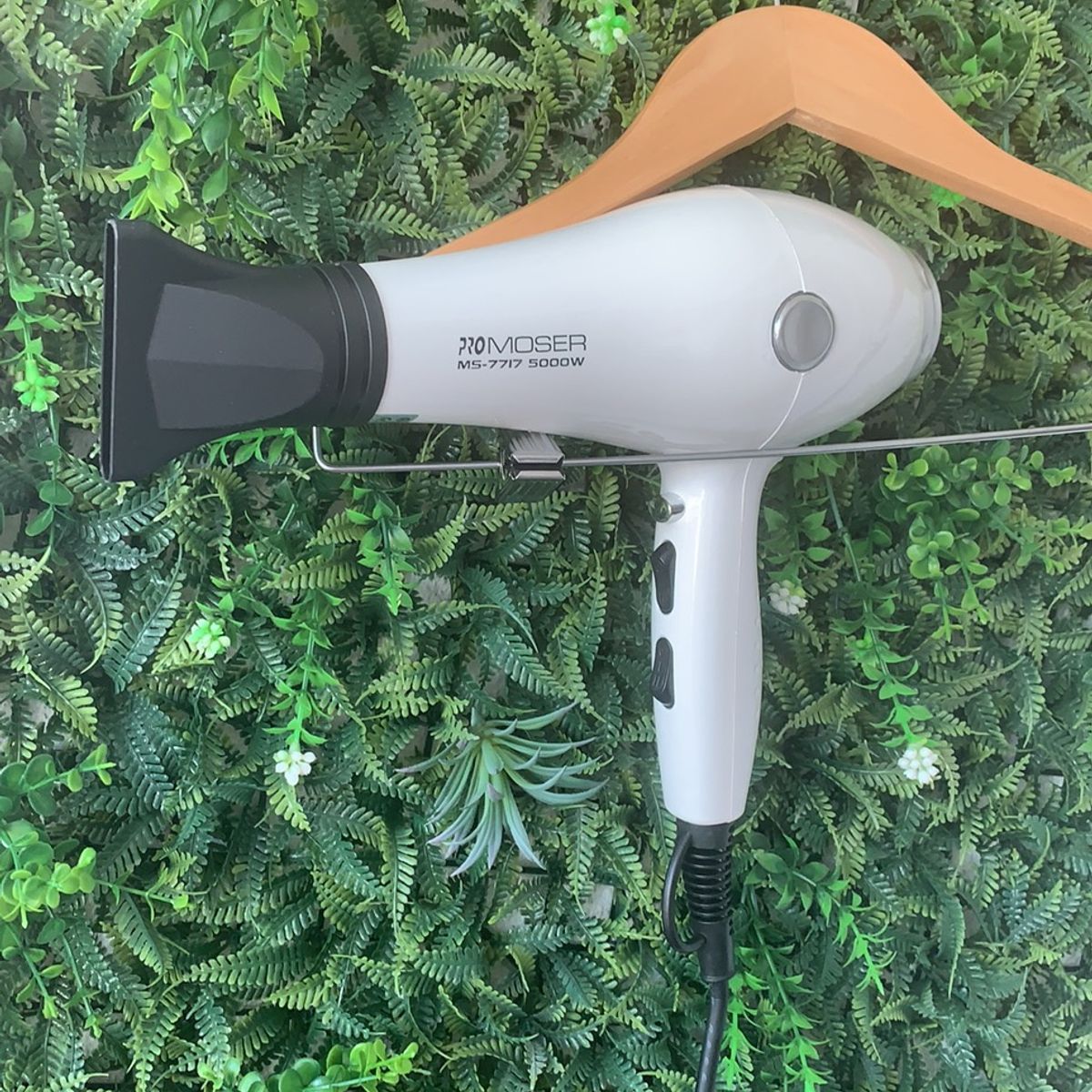 Secador De Cabelo Profissional 5000w Bivolt Rápido E Leve