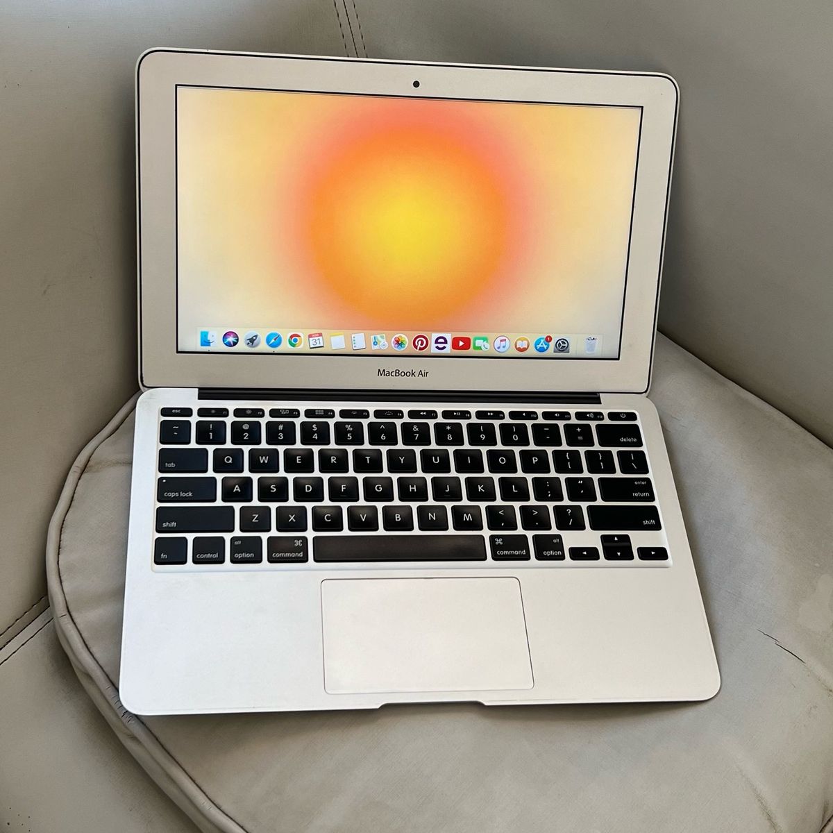 Air MacBook 2011稼動品
