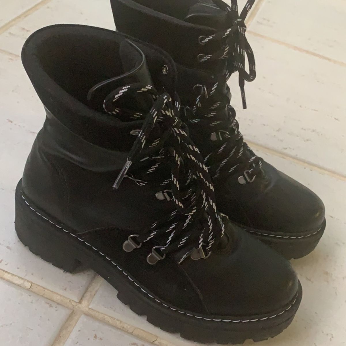 bota coturno feminina tratorada satinato