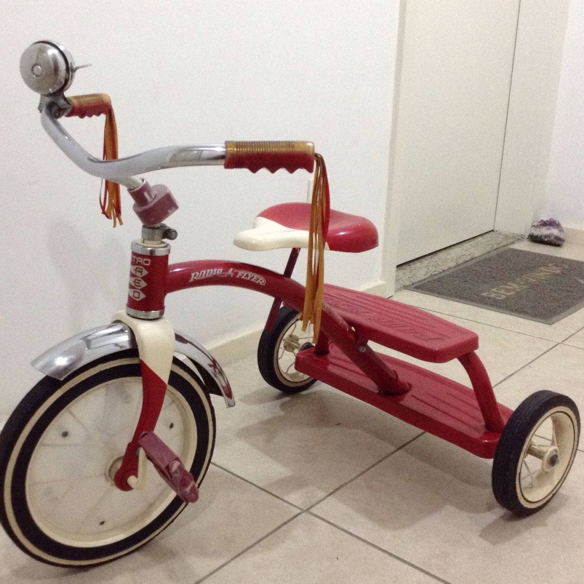 Triciclo Retrô Radio Flyer | Brinquedo Radio Flyer Usado 14028587
