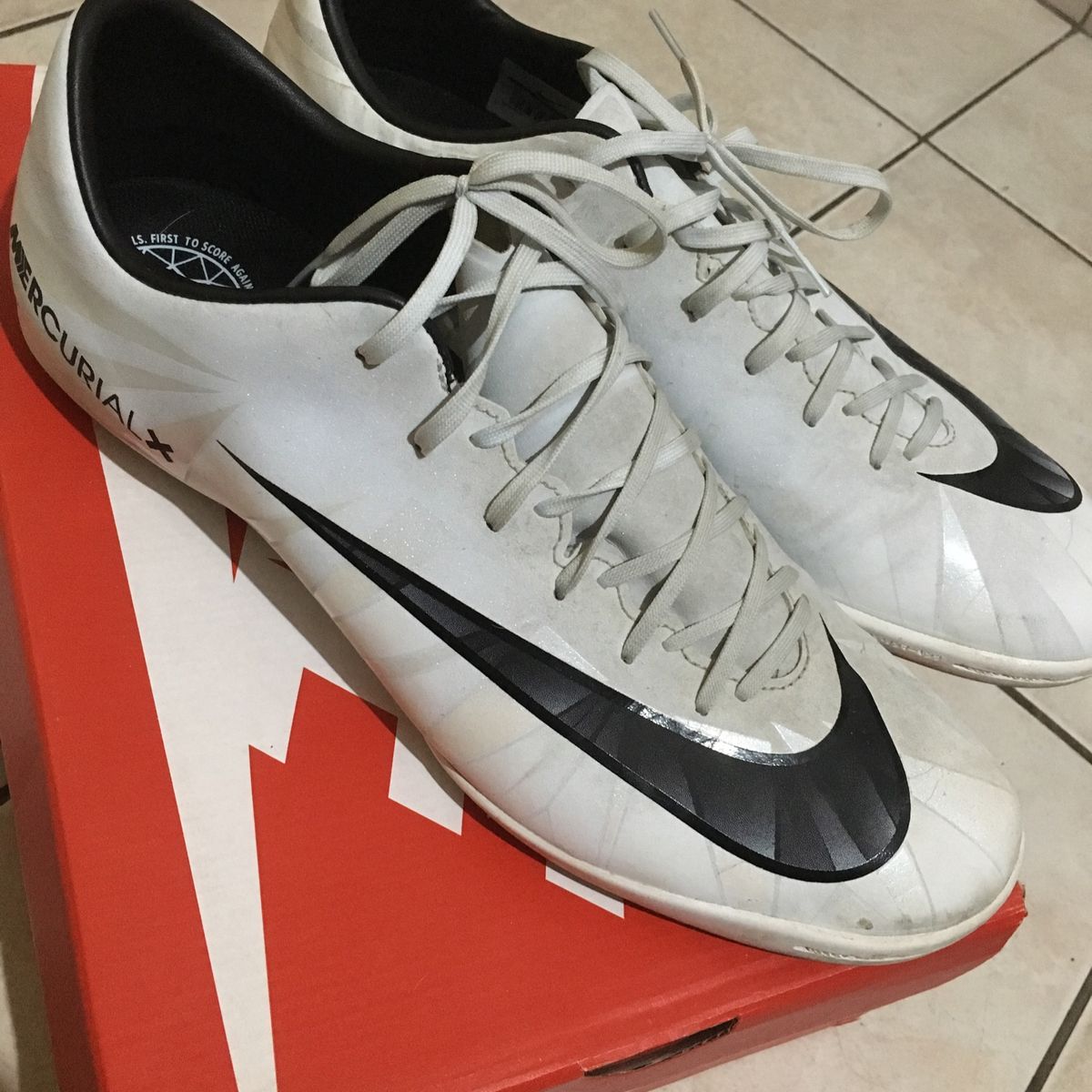 chuteira nike 44