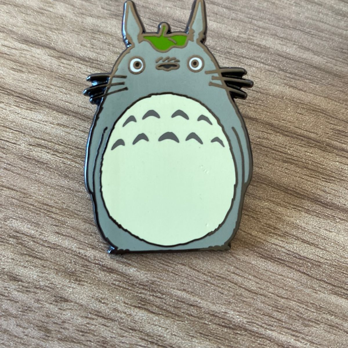 Button Pin Totoro e Irmãzinhas - Pin Grande do Filme Japonês Meu Amigo  Totoro 4,9cm por 3,3cm ( Floresta Mágica e Personagens do Anime ), Bijuteria Feminina Totoro / Anime Japonês / Studio Ghibli Nunca Usado  53469479