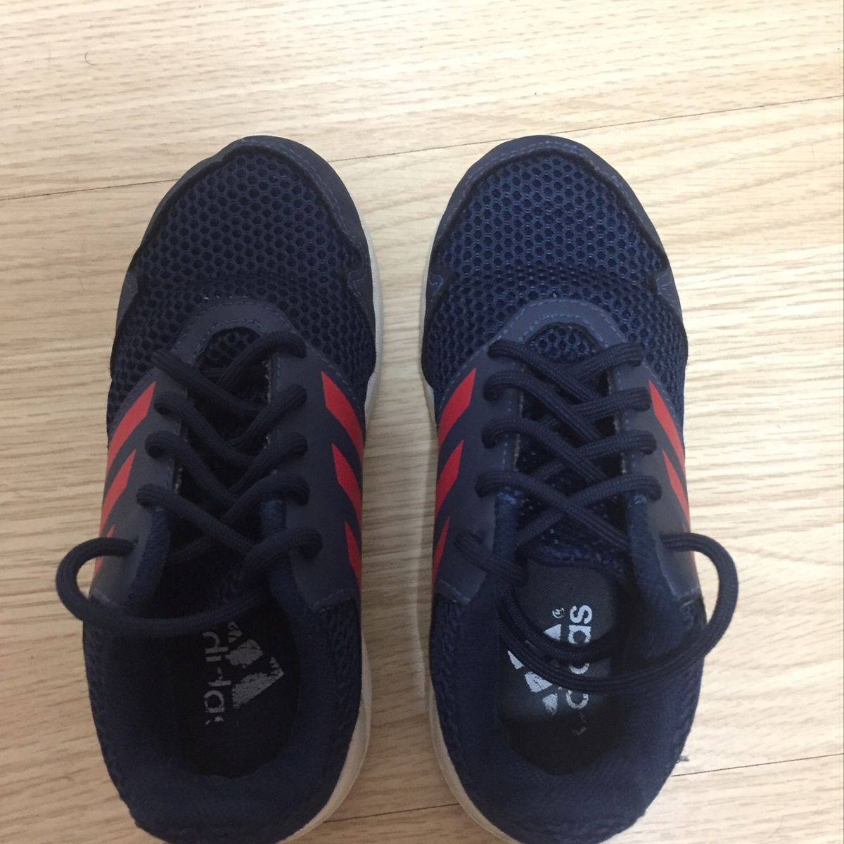 tenis adidas infantil numero 27