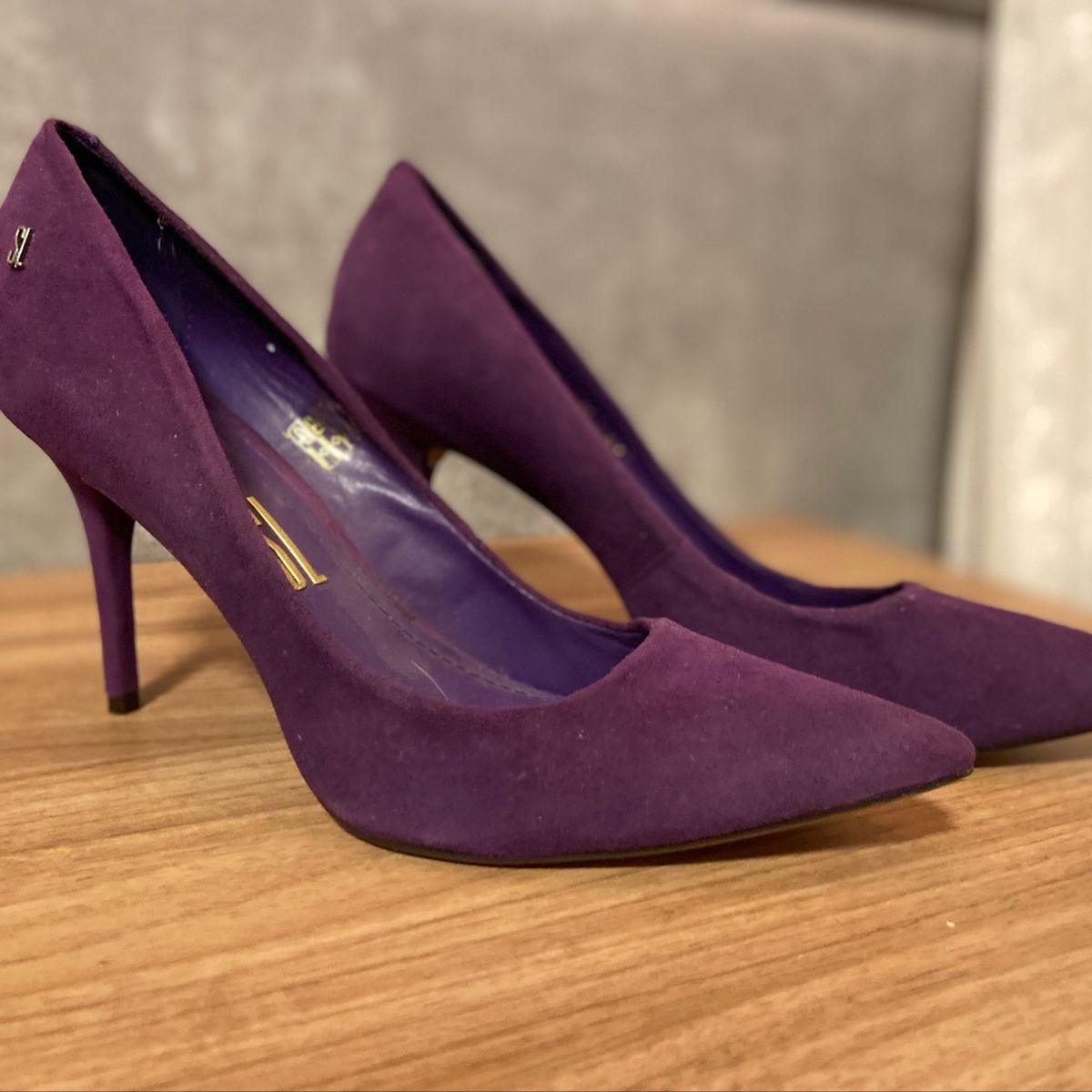 scarpin roxo santa lolla