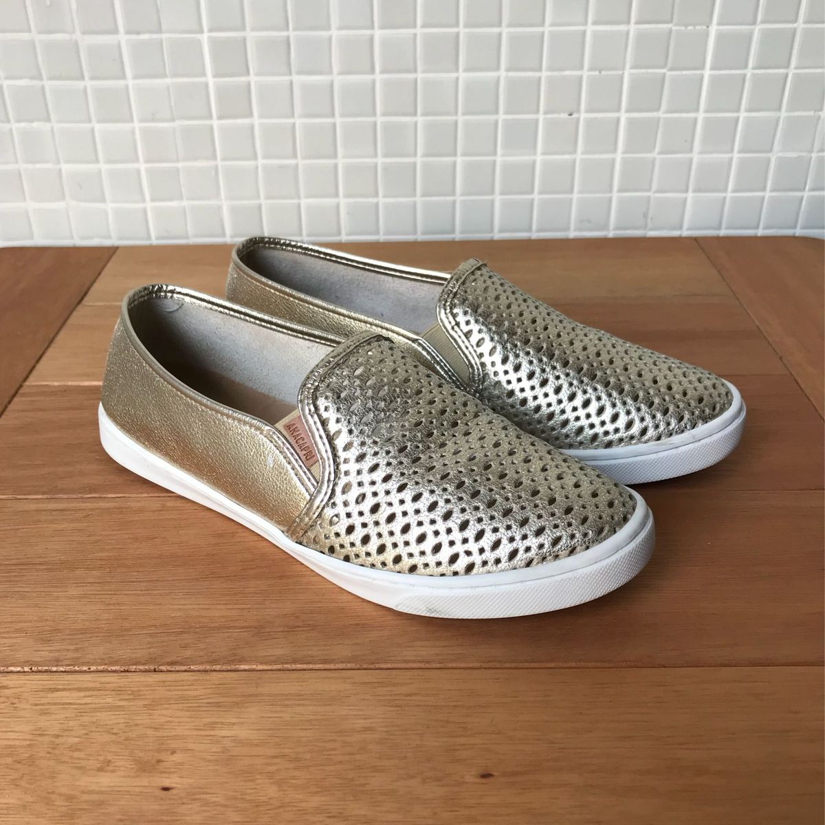 slip on anacapri dourado