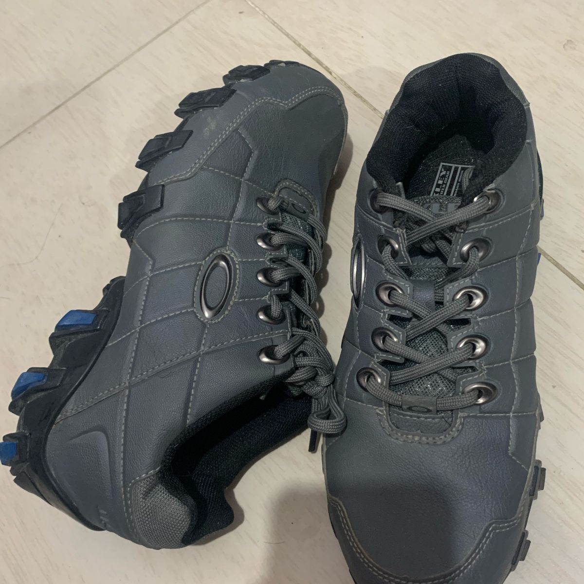 Oakley store hammer mid