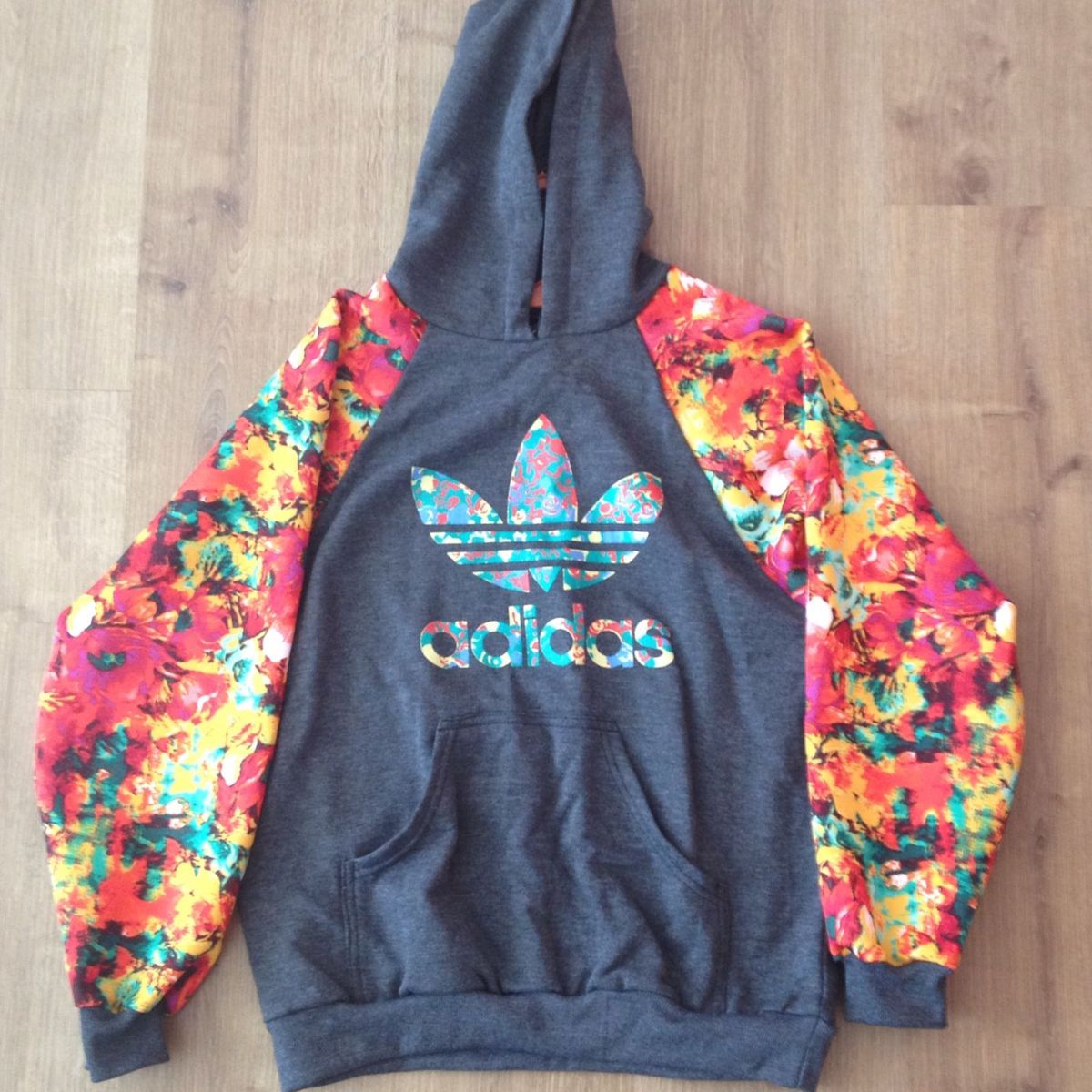 moletom feminino adidas florido