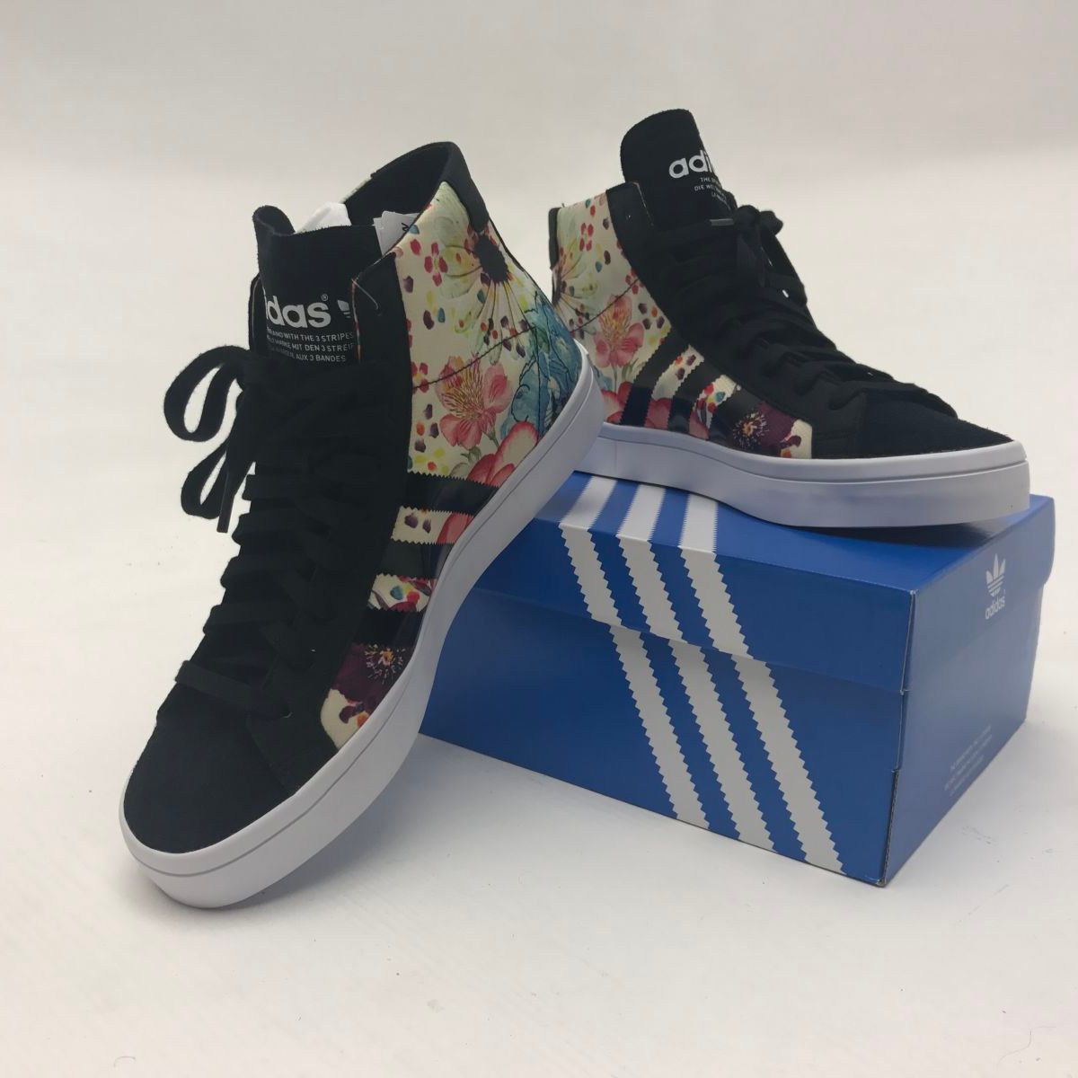 tenis adidas florido feminino