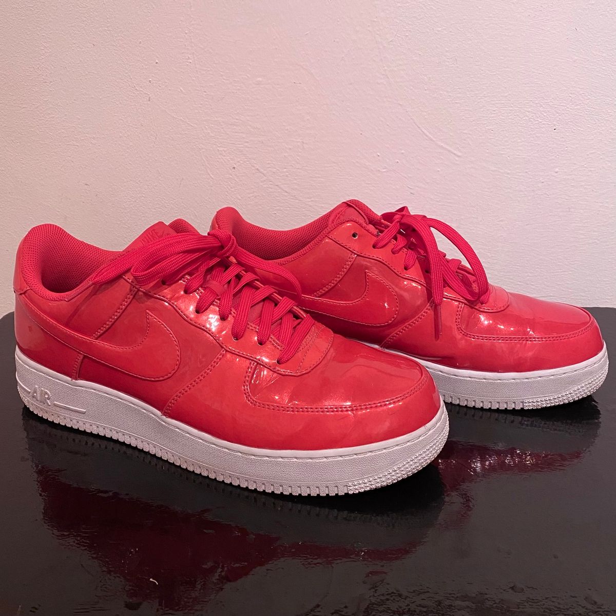 Nike air force store 1 siren red