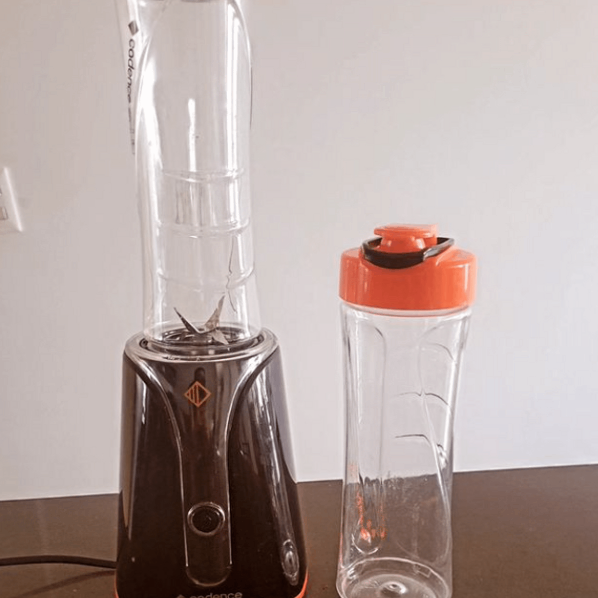 Blender Zoop Contrast Cadence com 2 Jarras - 110v | Cadence Usado