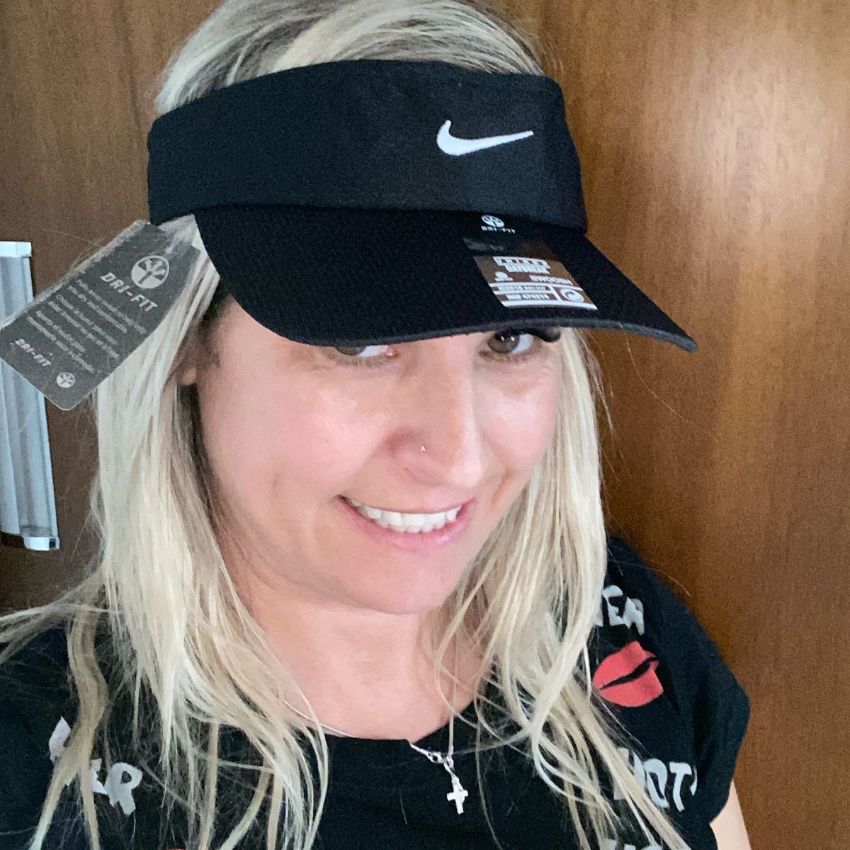 viseira nike aerobill