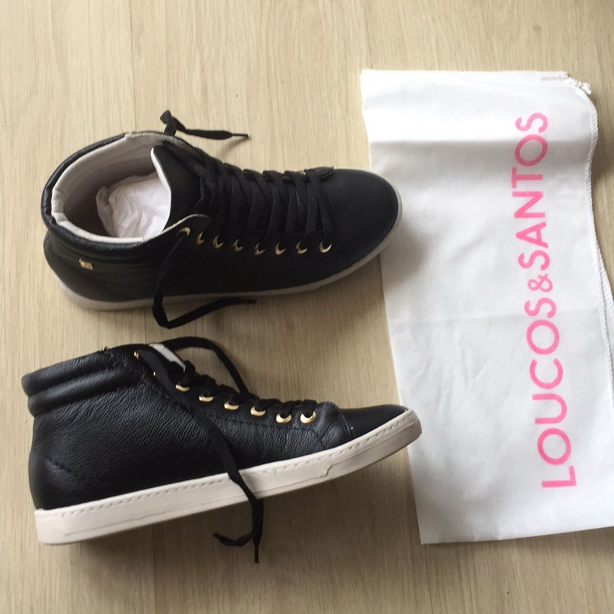 tenis loucos e santos preto