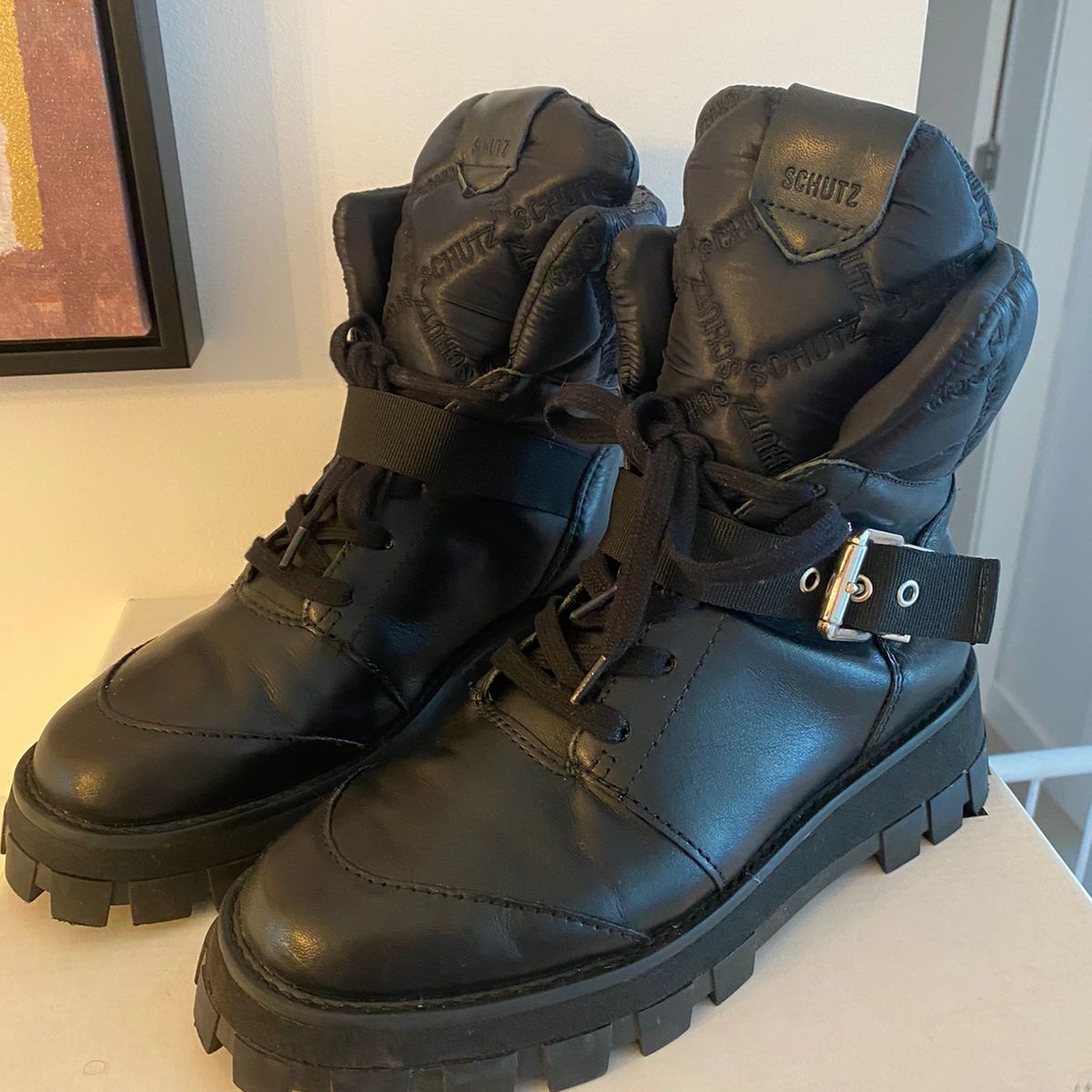 Bota Coturno Couro Preta Fivela Schutz Bota Feminina Schutz