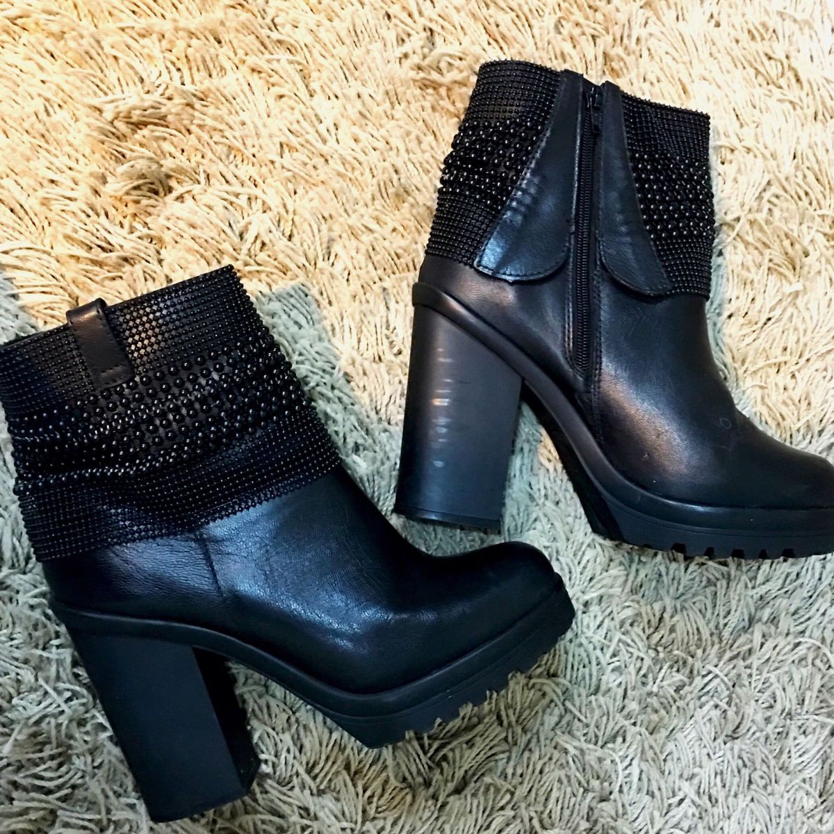 bota cano alto constance