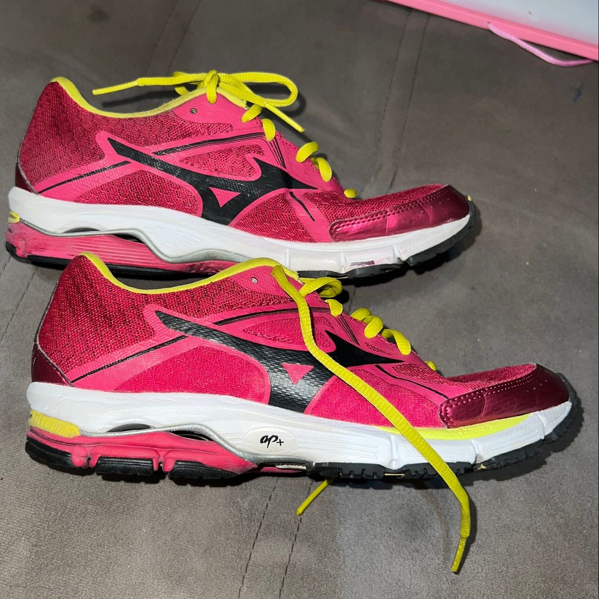 Mizuno wave ultima 6 feminino sales
