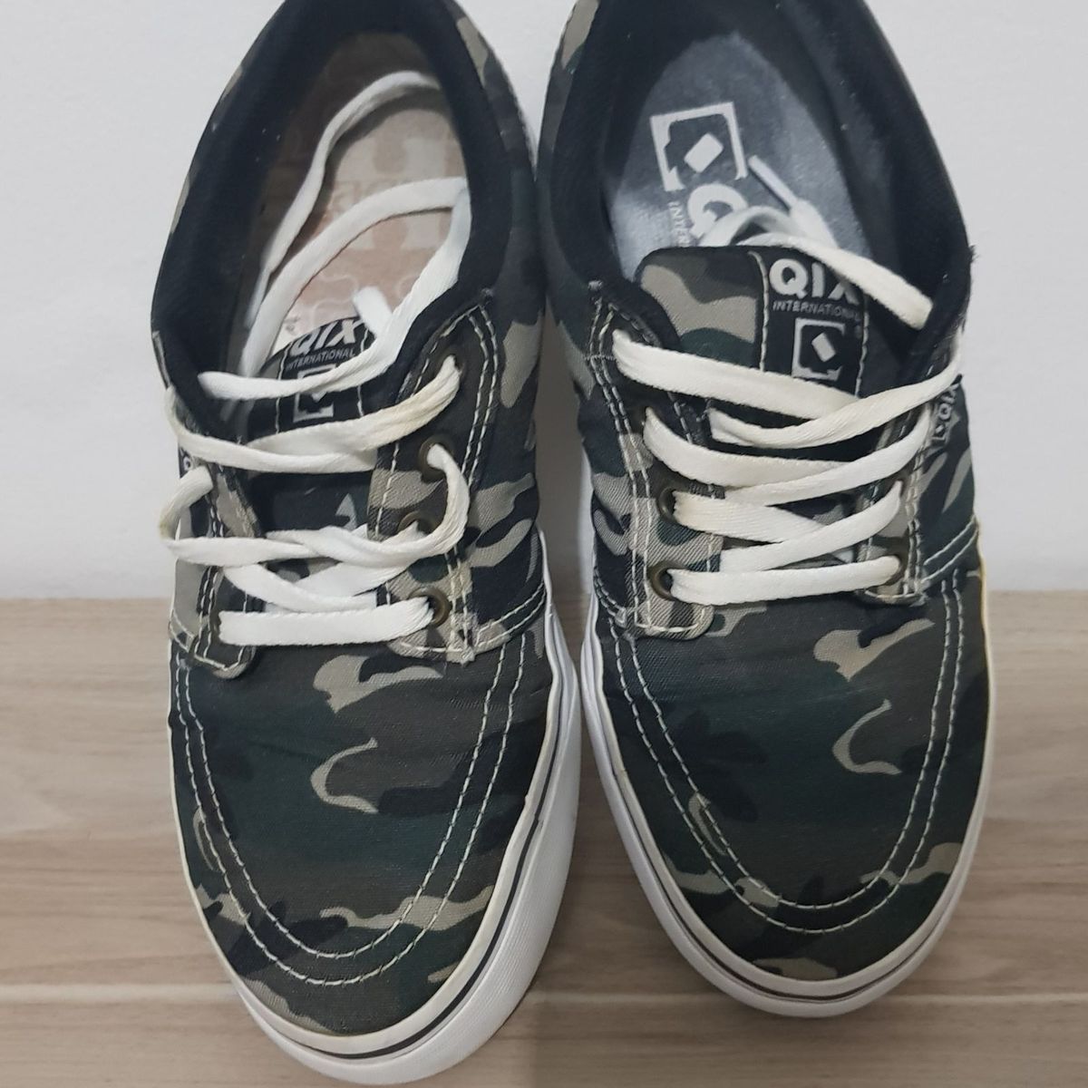 tenis qix masculino camuflado