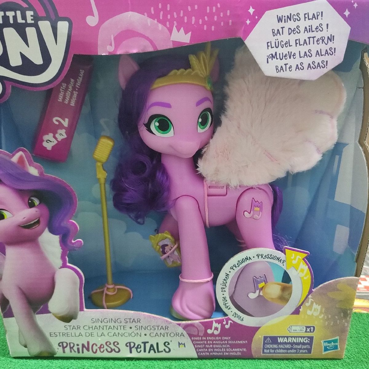  My Little Pony: A New Generation Movie Singing Star Princess  Pipp Petals - 6-Inch Pink Pony That Sings and Plays Music, Toy for Kids Age  5 and Up : Toys & Games