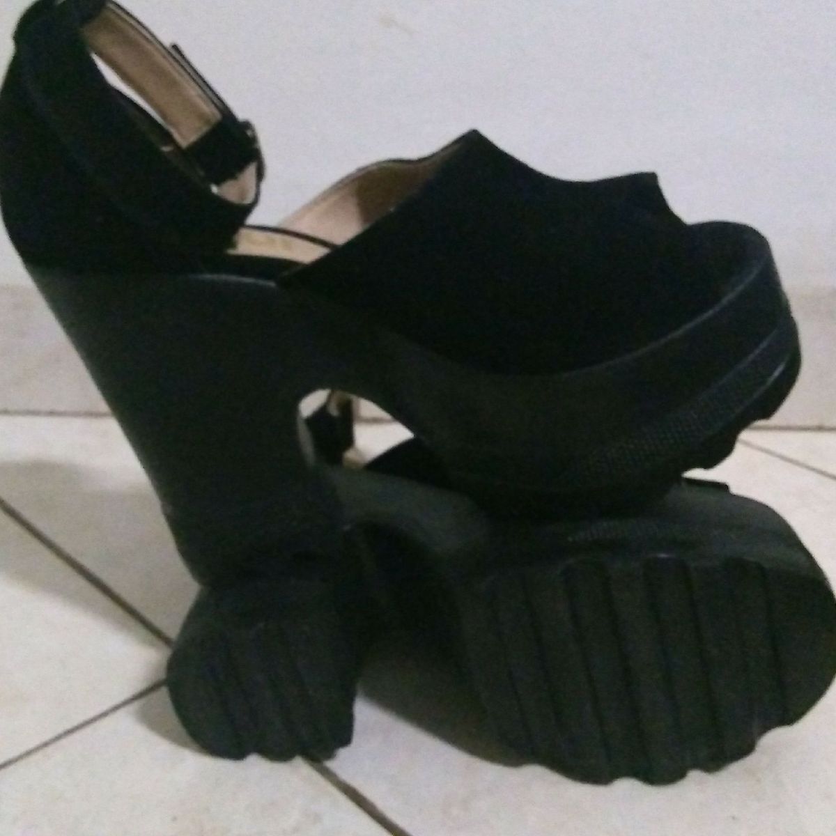 chiqueteiras calcados