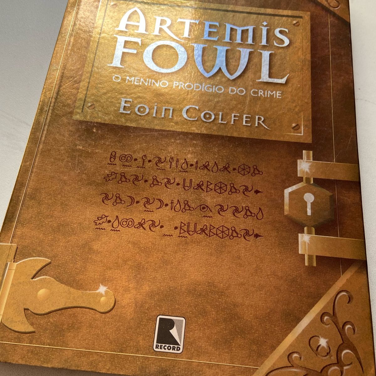 Artemis Fowl, O Menino Prodígio do Crime - Eoin Colfer, Livro Editora  Record Usado 91327731