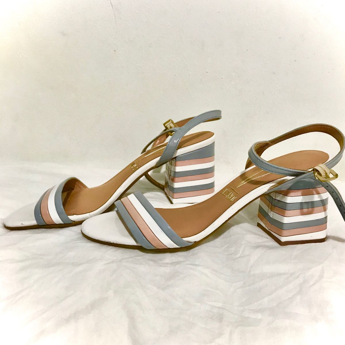 sandalia vizzano listras