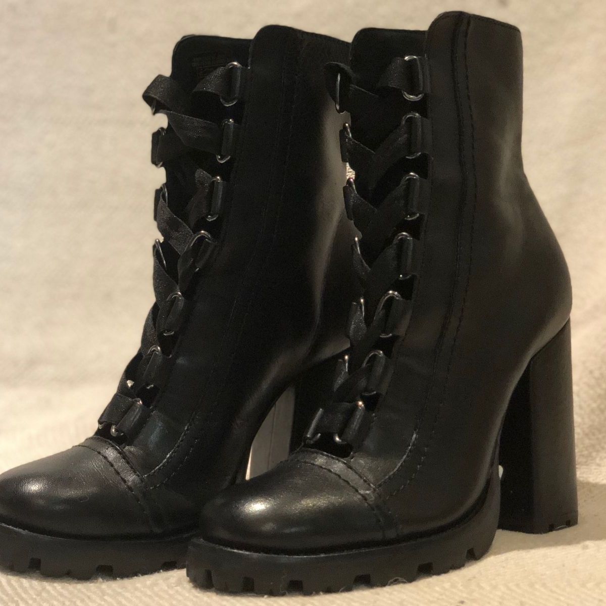 combat boots sola tratorada schutz