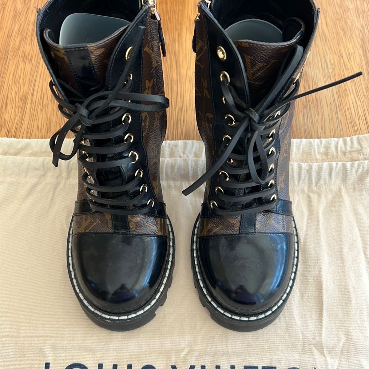 Bota Louis Vuitton Star Trail Original Monograma Feminino