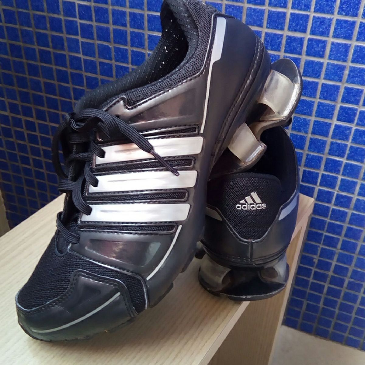 adidas com amortecedor