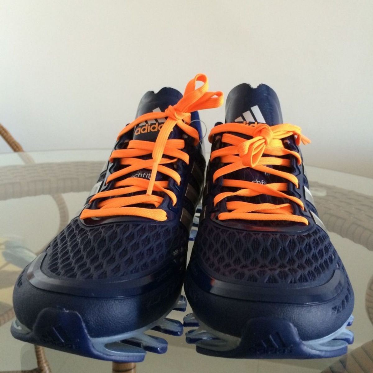 tênis adidas springblade azul e laranja