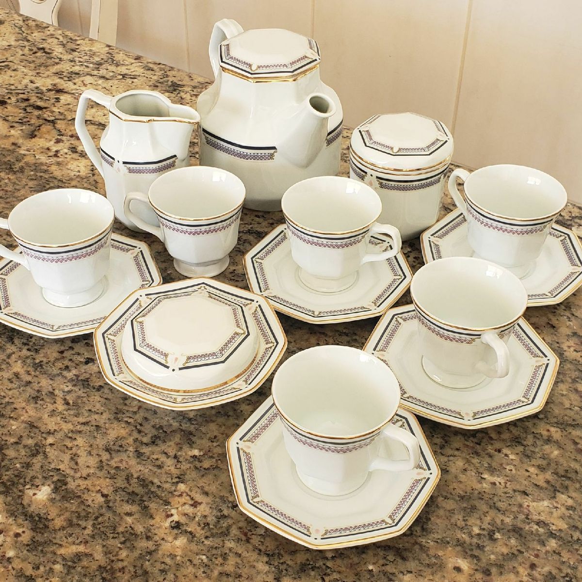 PORCELANA SCHMIDT - Antigo jogo para chá, em porcelana