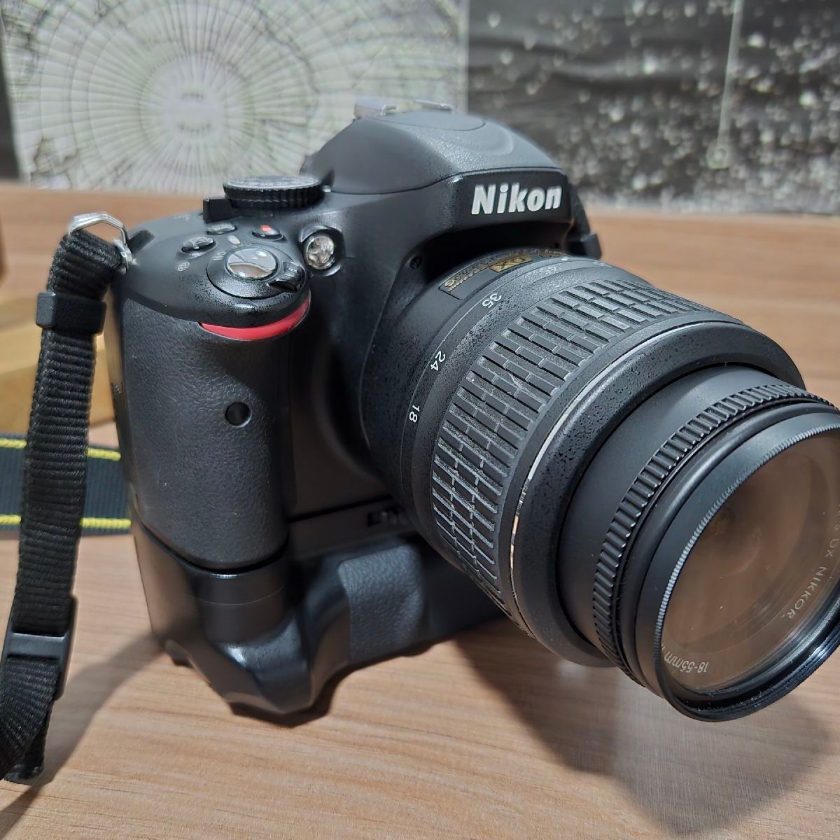Nikon D5100 Lente 18x55 + Grip, 2 Baterias, Cartão 16gb Extreme