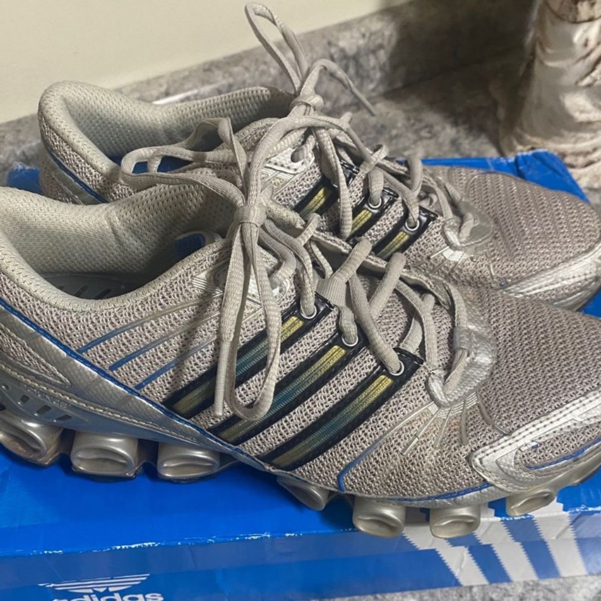 Mola Antigo Tenis Adidas Com Mola Masculino TÃªnis De Mola Da - Main Image