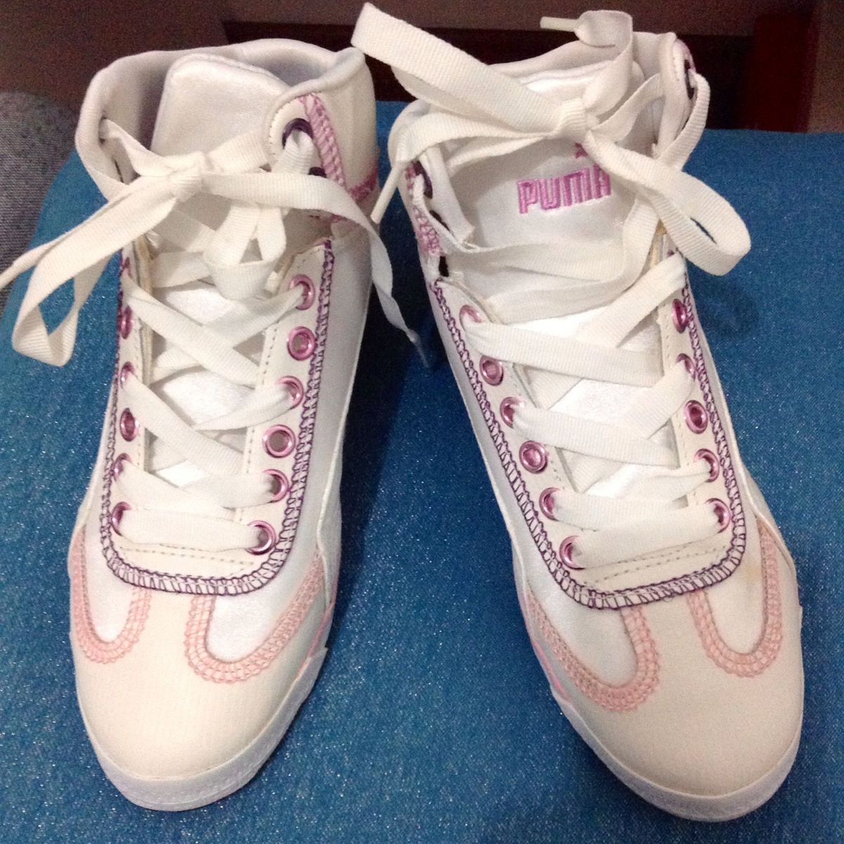 tenis com laço de cetim puma
