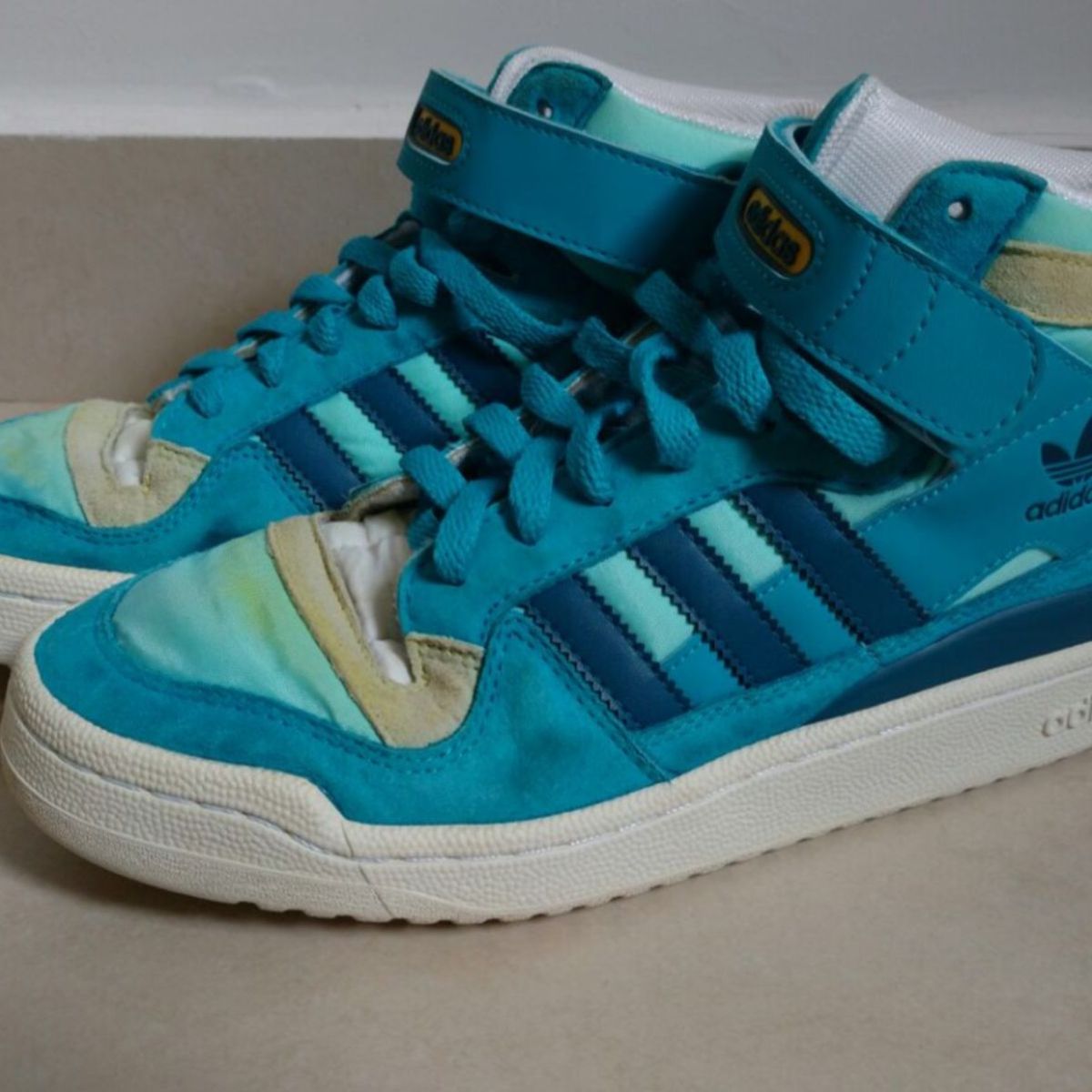 Adidas cano cheap alto azul