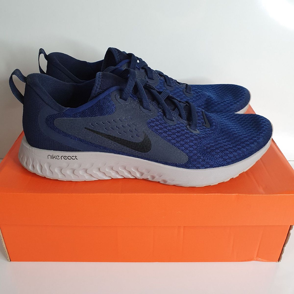 tenis nike legend masculino