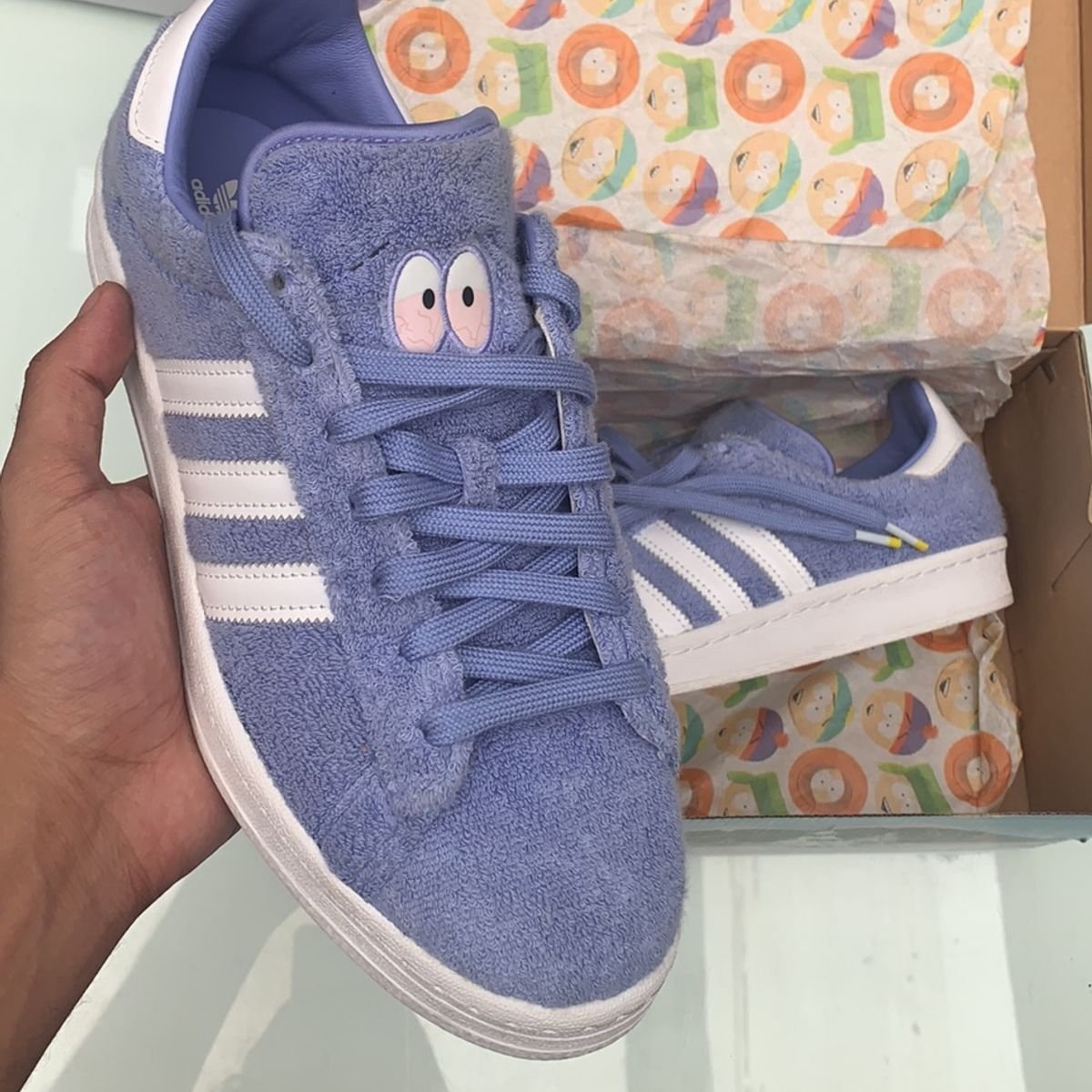 tenis adidas de south park