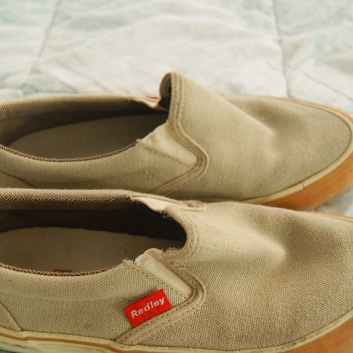 tenis slip on redley